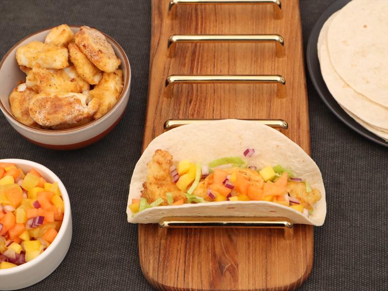 Fiskitaco með melónu og ananassalsa Uppskriftasafn Erlu Steinu