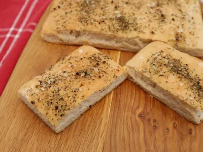 Glútenlaust focaccia brauð